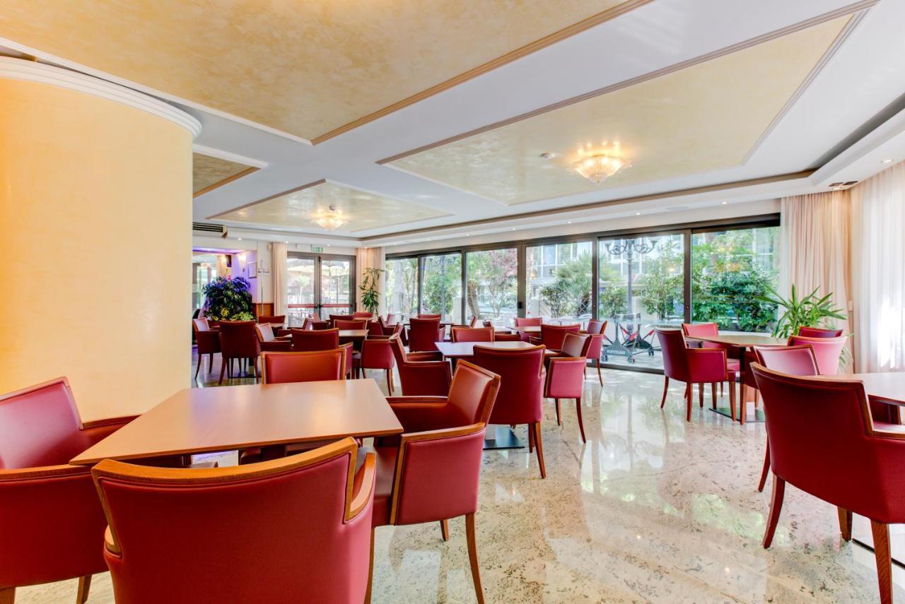 Hotel Verona 체제나티코 외부 사진