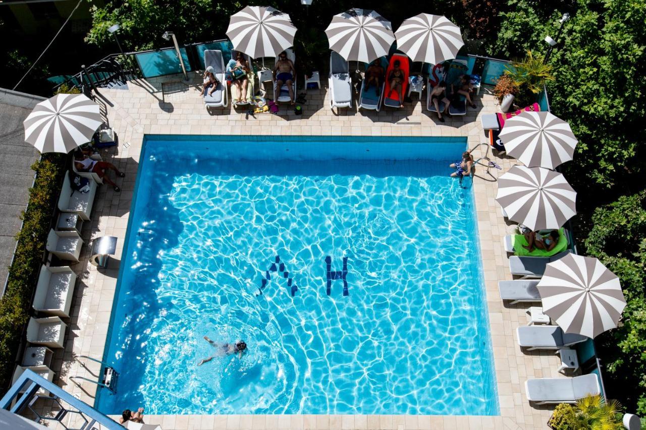 Hotel Verona 체제나티코 외부 사진