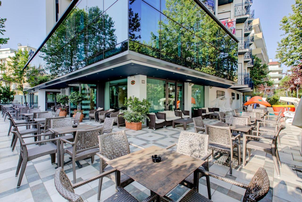 Hotel Verona 체제나티코 외부 사진