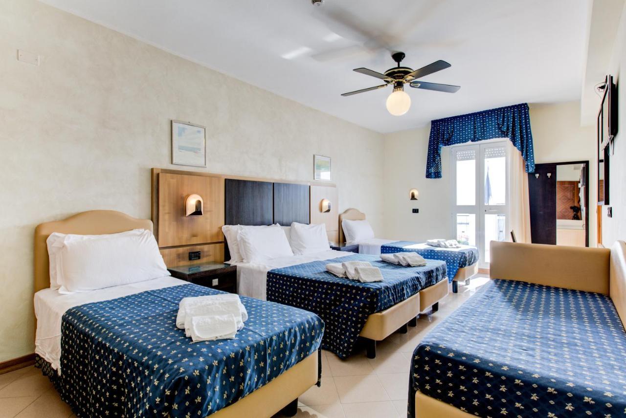 Hotel Verona 체제나티코 외부 사진