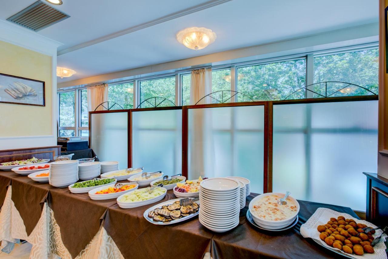 Hotel Verona 체제나티코 외부 사진
