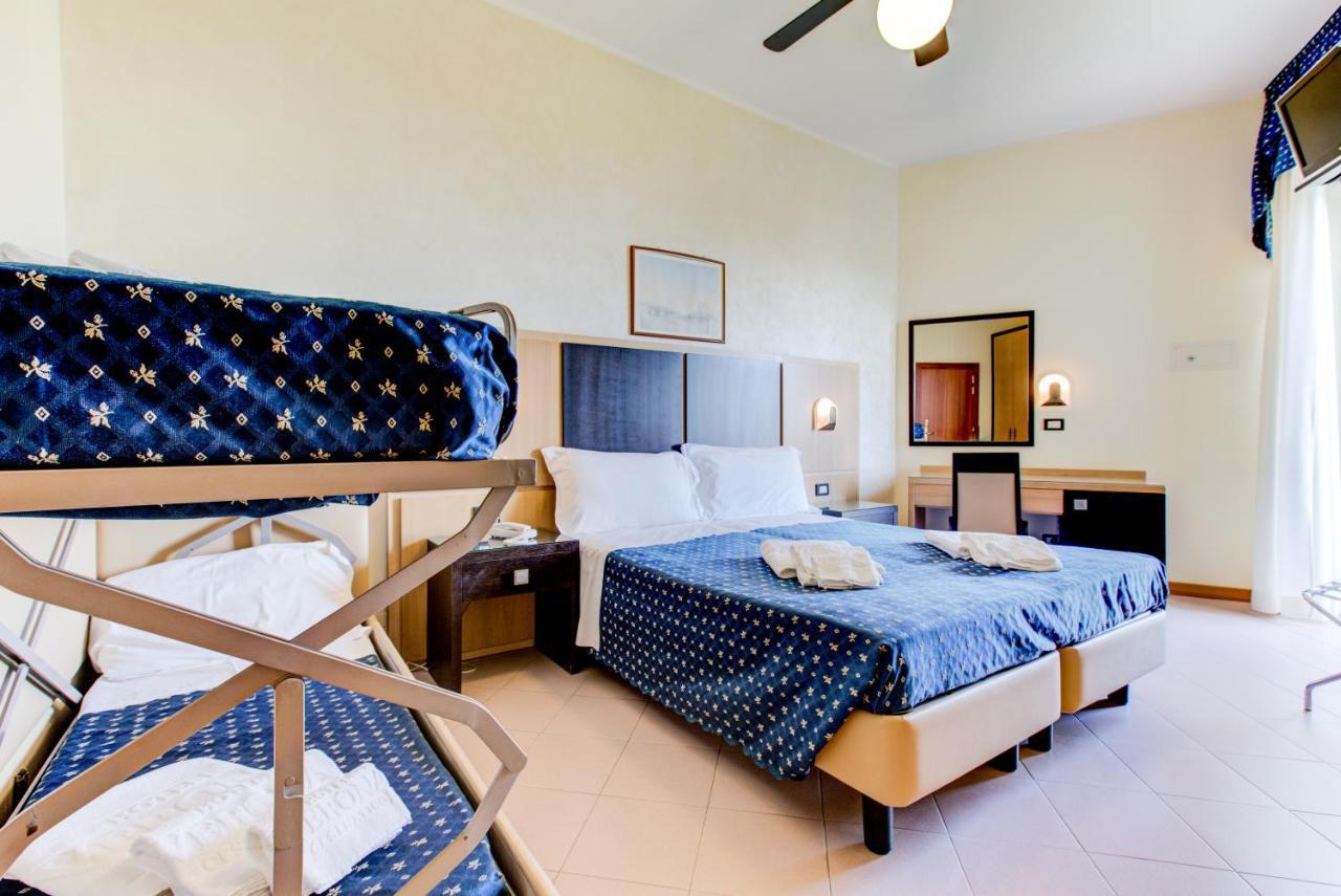 Hotel Verona 체제나티코 외부 사진