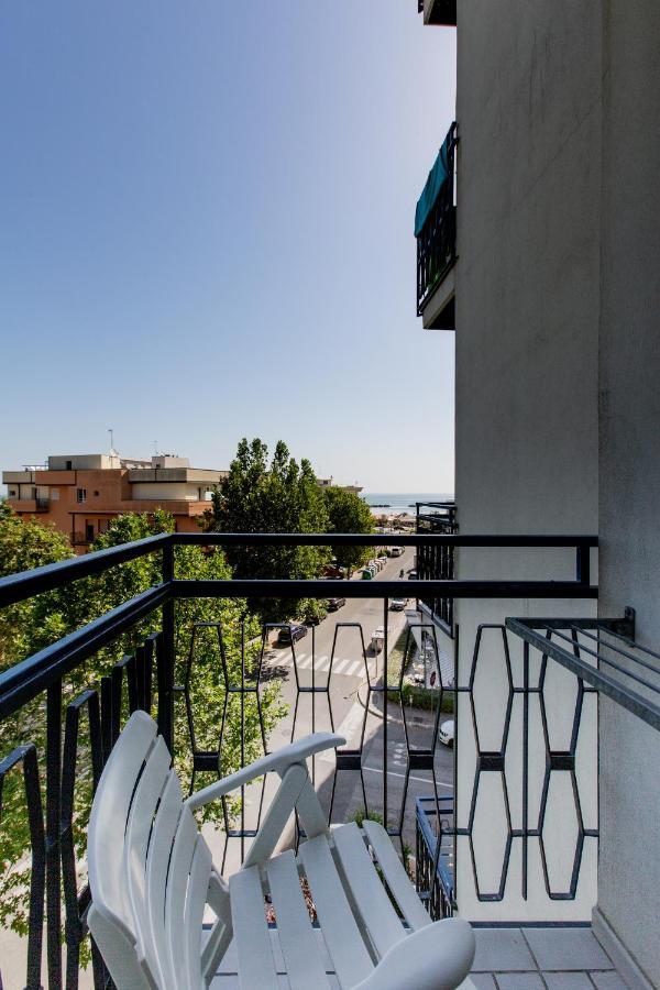 Hotel Verona 체제나티코 외부 사진